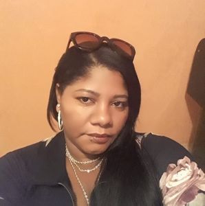 Meet your Posher, Antonia